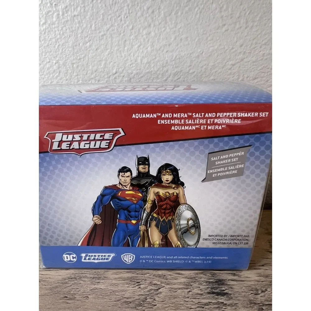 Enesco DC Comics Ceramics Aquaman and Mera Salt and Pepper Shakers, 3.5 Inch NIB
